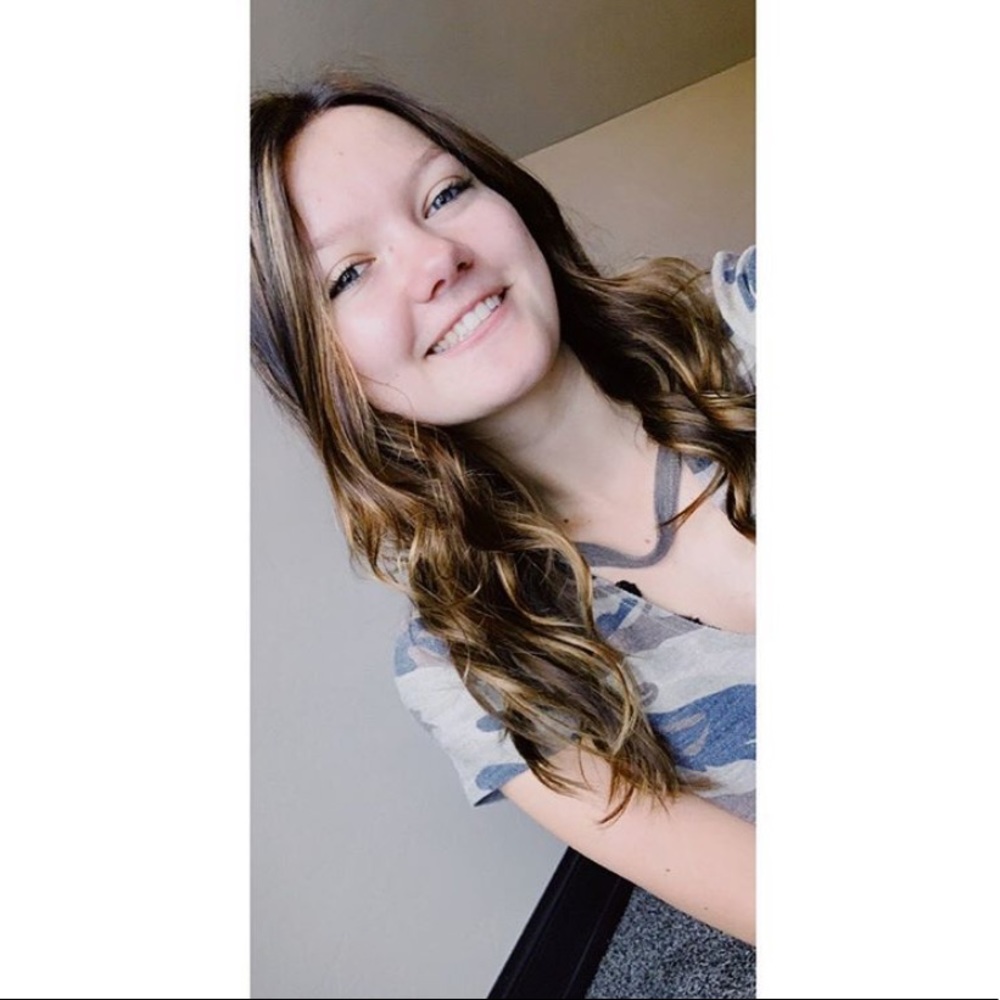 Meet your posher, Ally!
